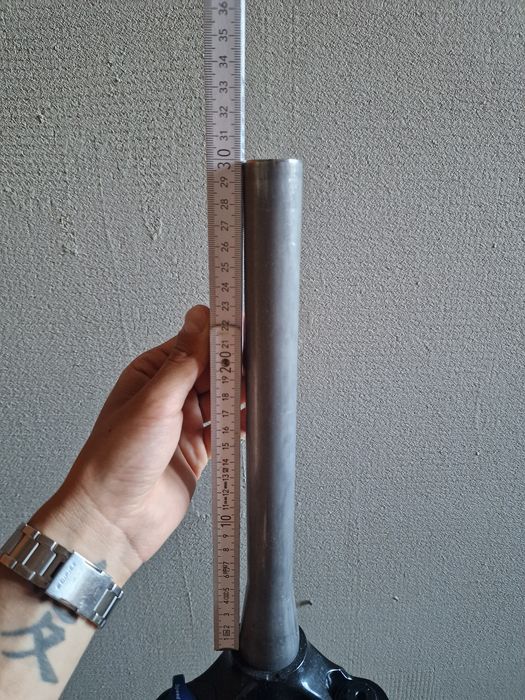 Nowy amortyzator SR Suntour NEX E25 HLO DS 700C tapered, skok 50 mm