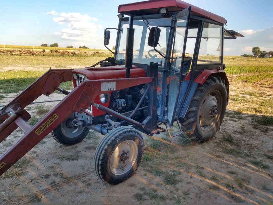 Ciągnik rolniczy ursus C-330