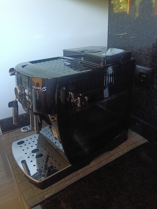 Máquina de café delonghi