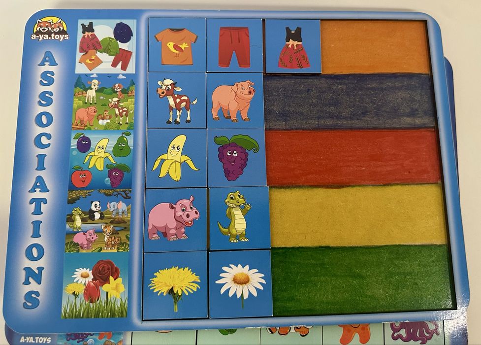 Деревʼяний сортер «Асоціаціі» фірми Ань-Янь