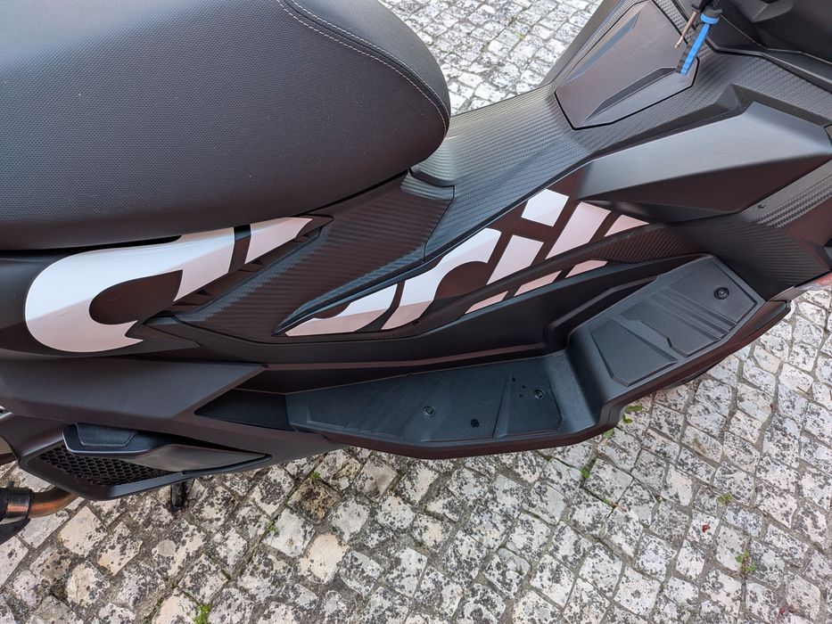 Aprilia SR GT Replica 125