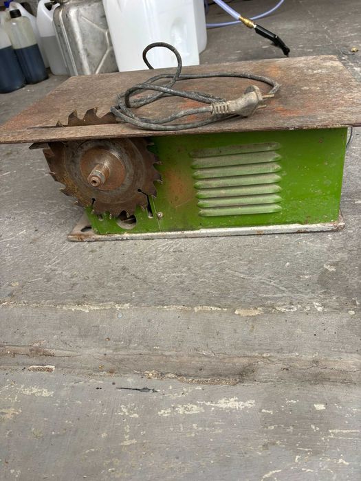 Pilarko strugarka mała