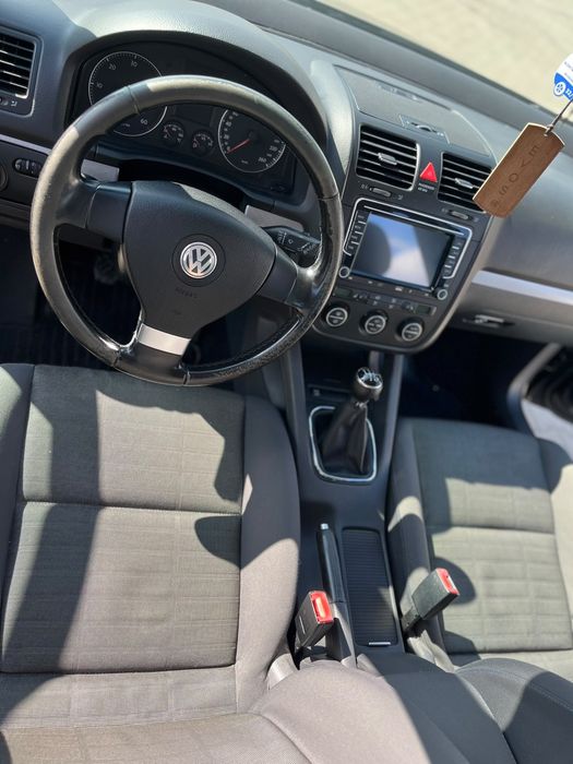 Volkswagen GOLF V 1.9TDI