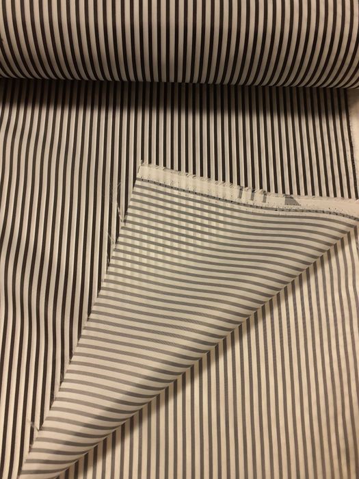 Podszewka w paski czarno/białe szer.150 cm.