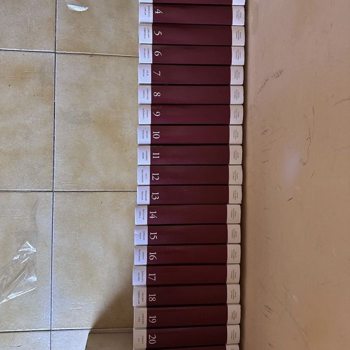 Vendo A Grande Enciclopedia Universal Colecao Completa