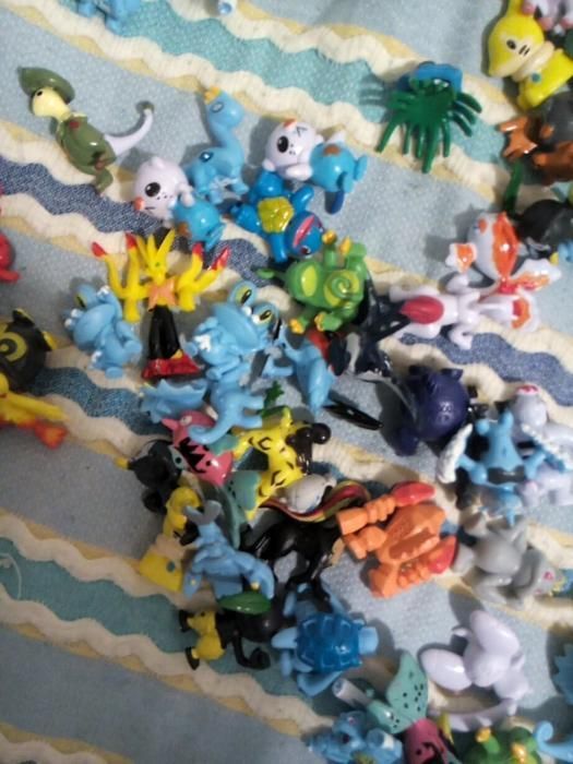 Figuras Pokémon 3/4 cms
