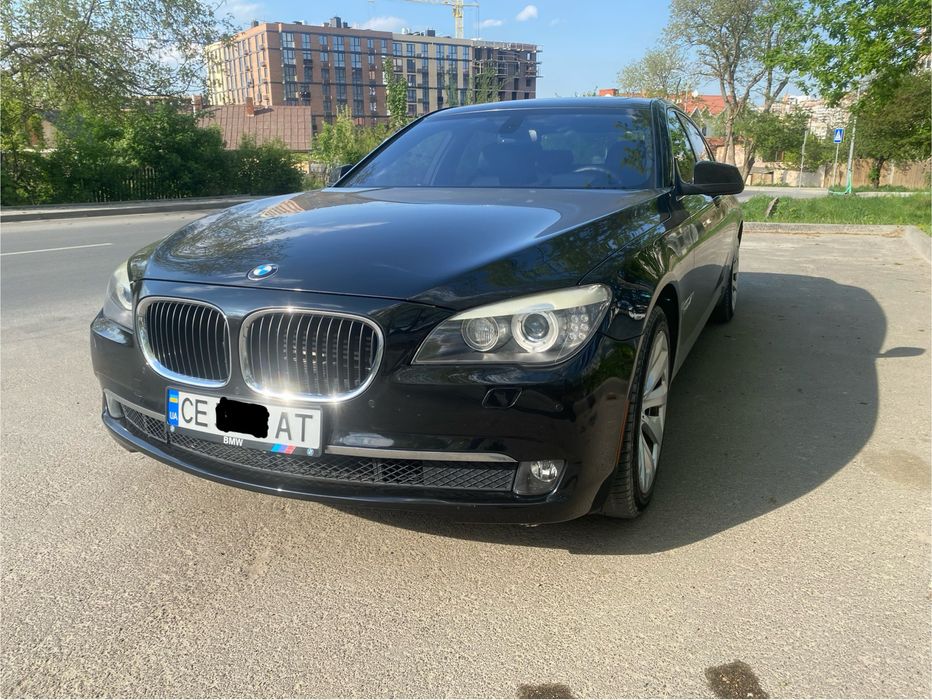 BMW 750 Long 4.4