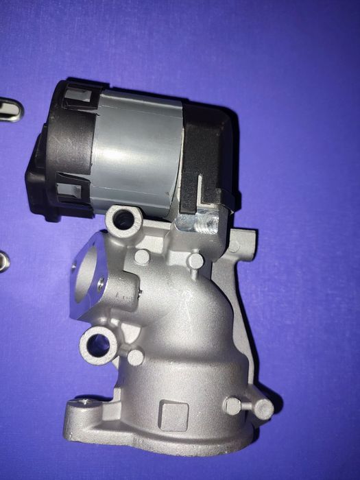 Клапан рециркуляції вихлопних газів  . з дизельними двигунами 2.0