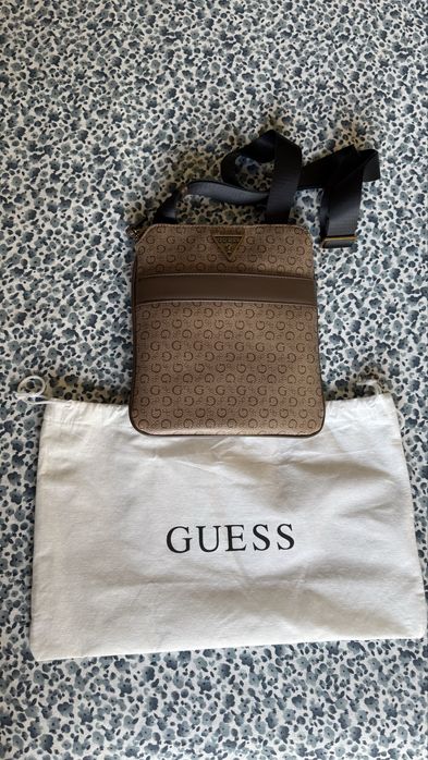 Bolsa Guess de homem nova