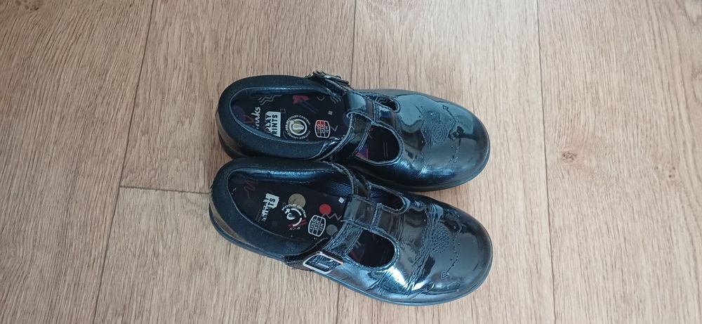 Туфлі лаковані Кларкс Clarks
