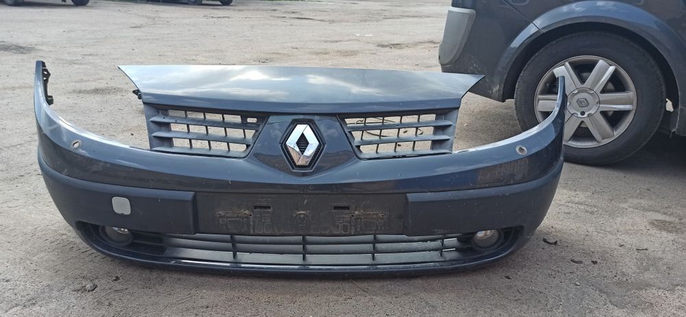 Бампер передній сценік 2 до рестаіл. Колір TEB66.