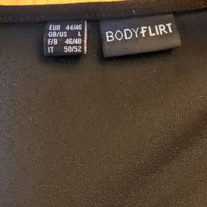 Body Flirt sukienka plisowana 42/44