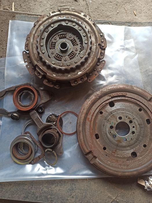 Комплект сцепления двохмасовий маховик vag dsg7