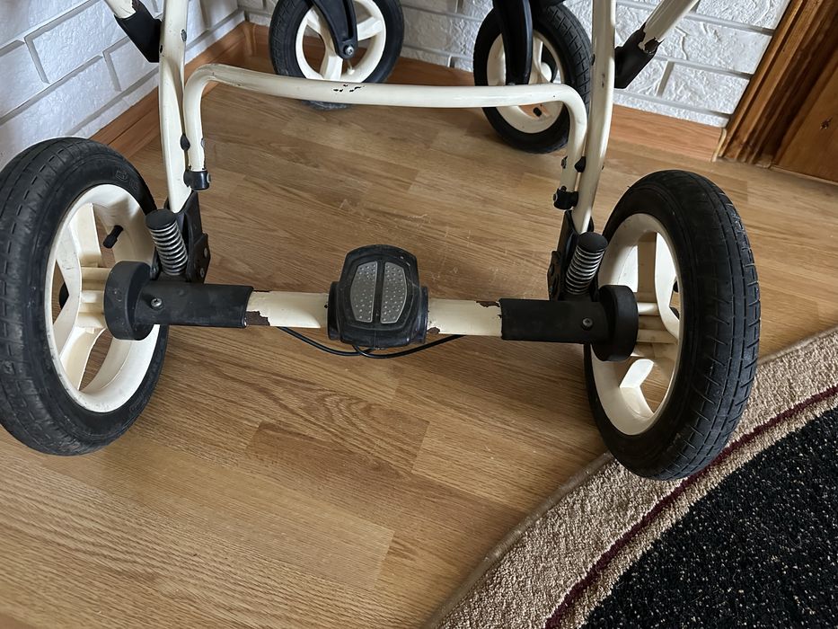 Продам коляску 2в1