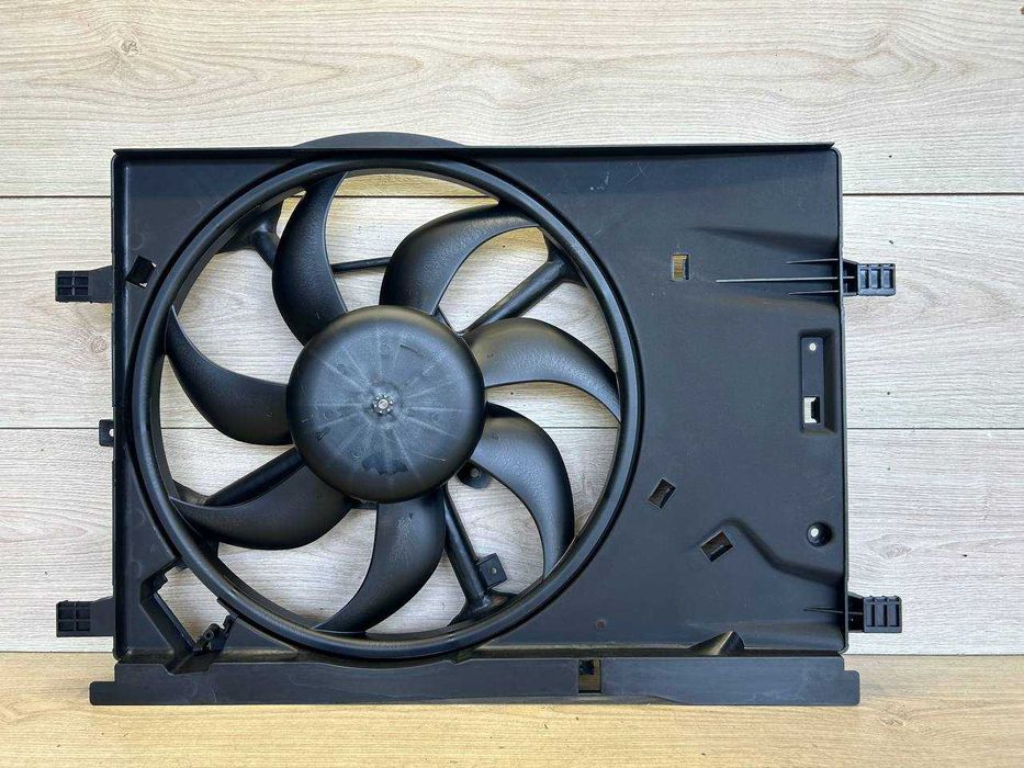 Дифузор Вентилятор радіатора Fiat Fiorino Qubo Nemo 1.4 52217935