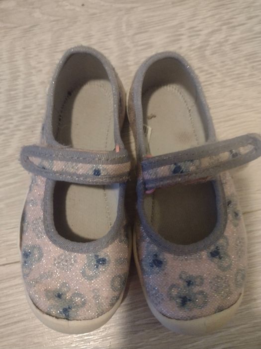 Kapcie dla dziewczynki