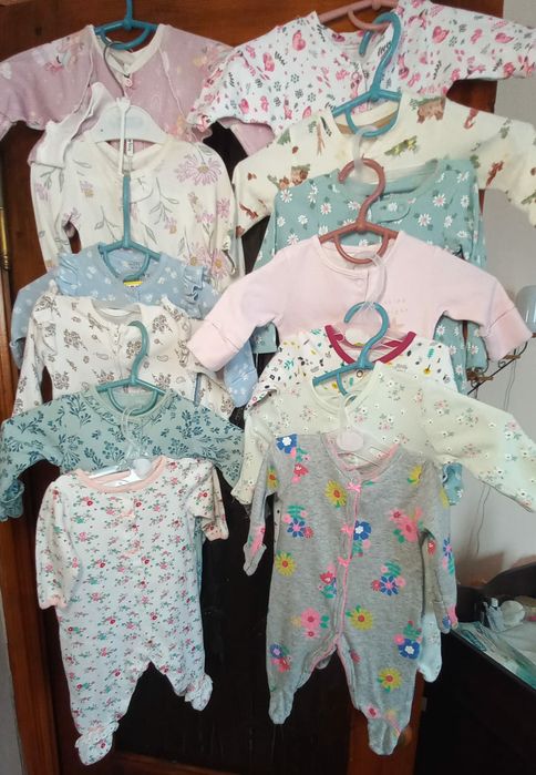 Чоловічки на дівчинку, близнят 50, 56, 62 розмір по 35 грн штука