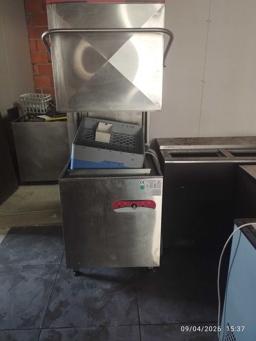 Máquina de lavar loiça industrial de capota