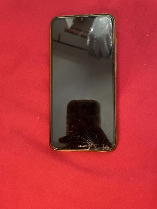 Huawei Y7 2019 em funcionamento excelente.