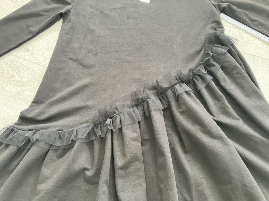 Sukienka czarna klasyczna