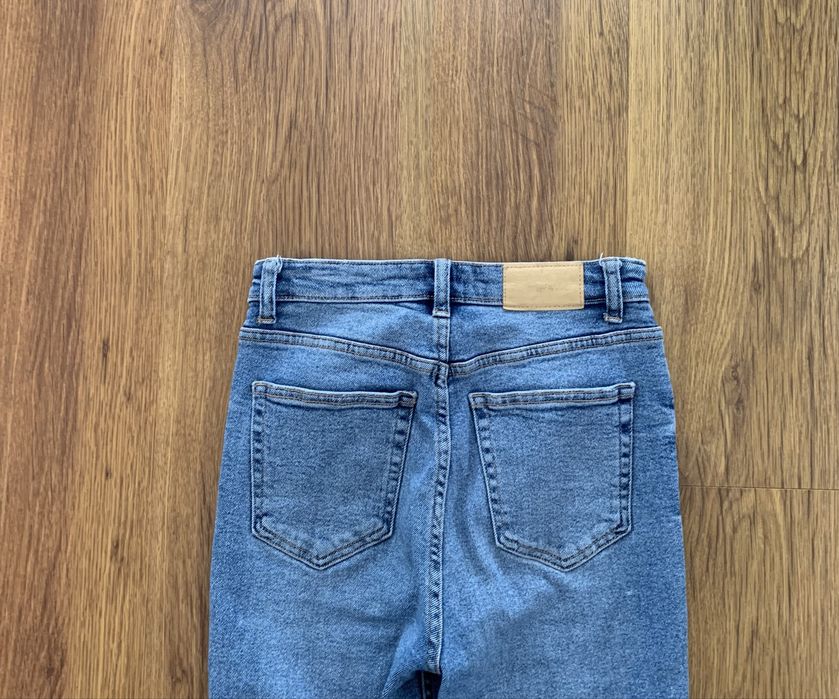 Spodnie jeansowe Zara