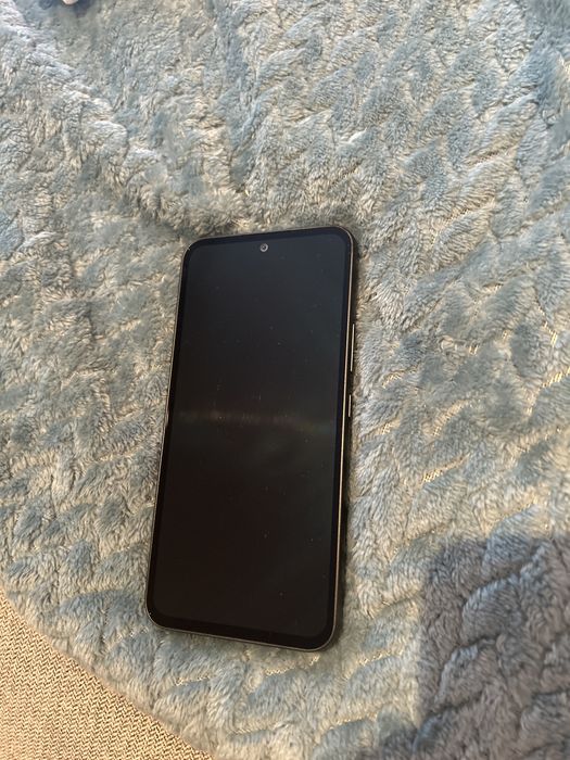 Telemóvel semi novo