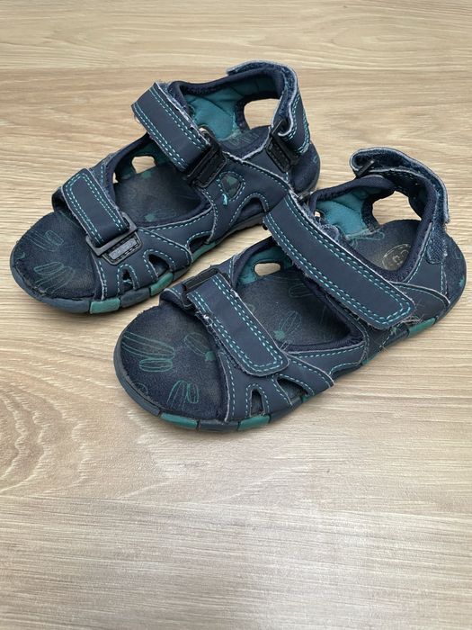 Sandalki na rzepy 27