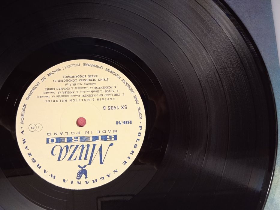 Captain Singleton Melodies winyl