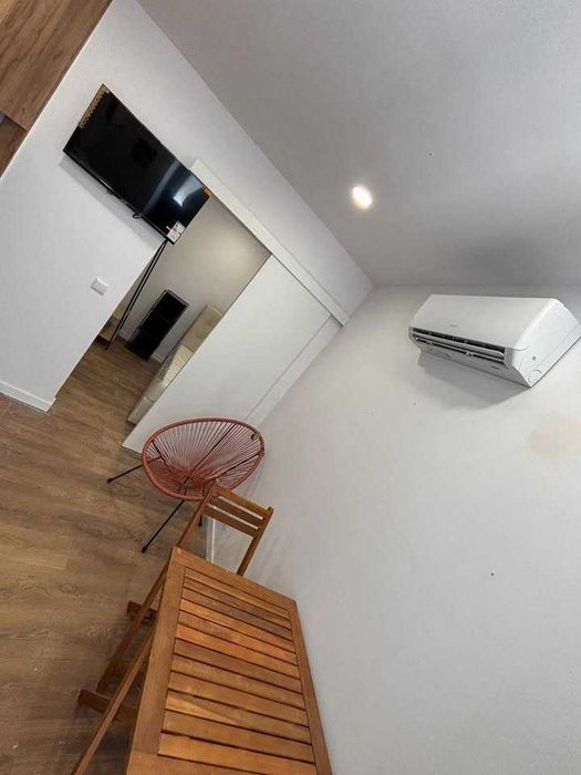 Aluga-se Estudio em São Martinho do bispo