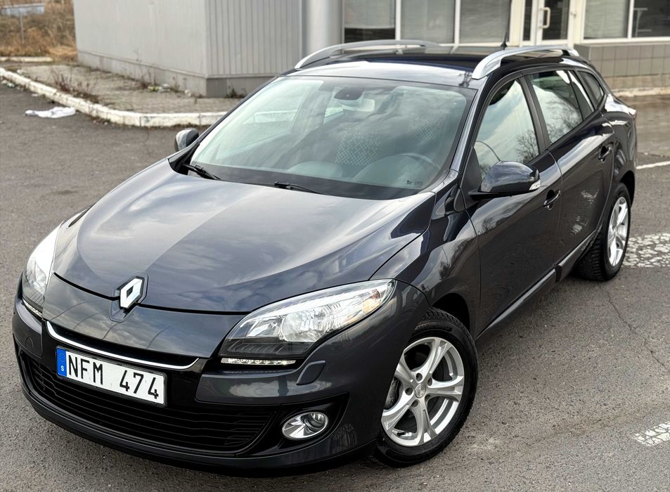 Renault Megane III 2012 1.6 бензин