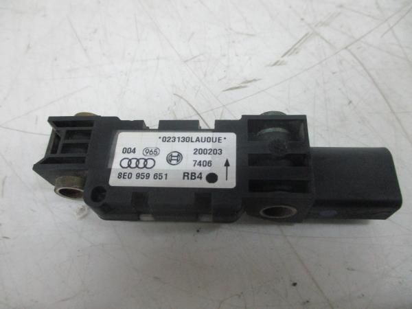 Sensor de impacto AUDI A4 (8E2, B6)