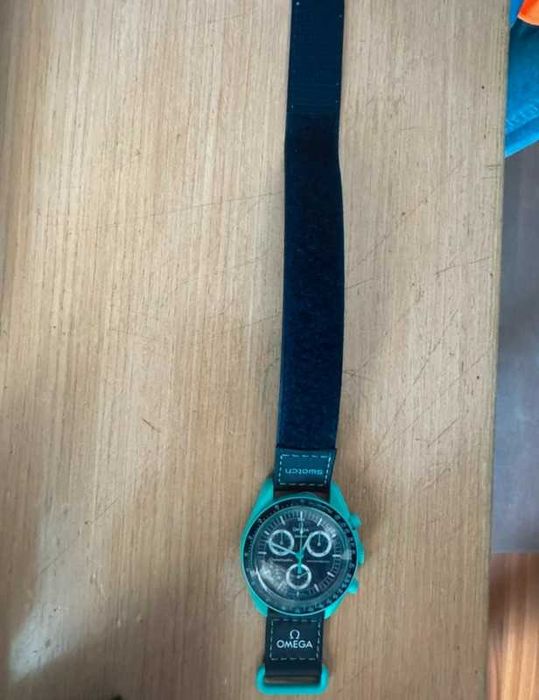 Omega x Swatch Polar Lights SO33L103 – Misja Biegunowa