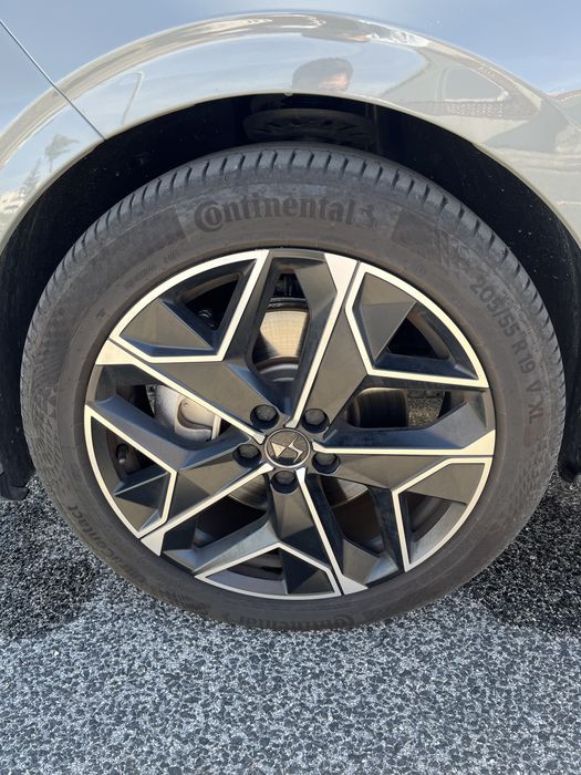 DS 4 1.6 E-Tense Rivoli 225cv