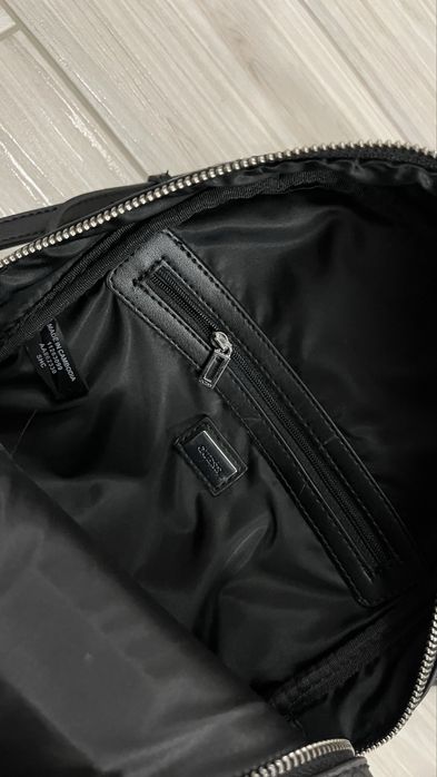 оригінальний жіночий портфель guess