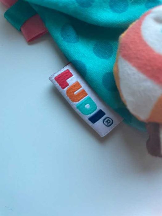 Rocas pés e mãos para bebé