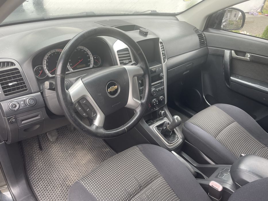 Chevrolet Captiva 2.4 газ-бензин  2008