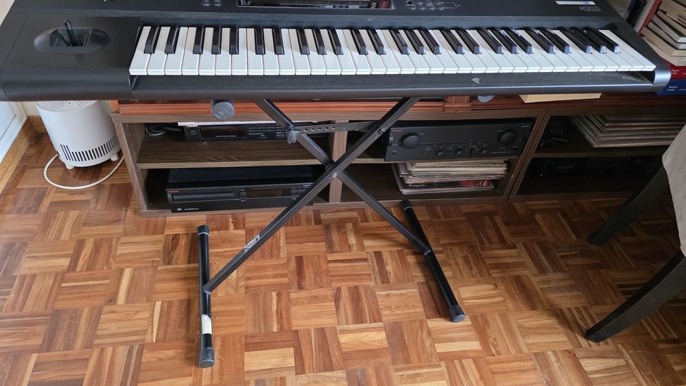 Teclado M1 Korg Music Workstation