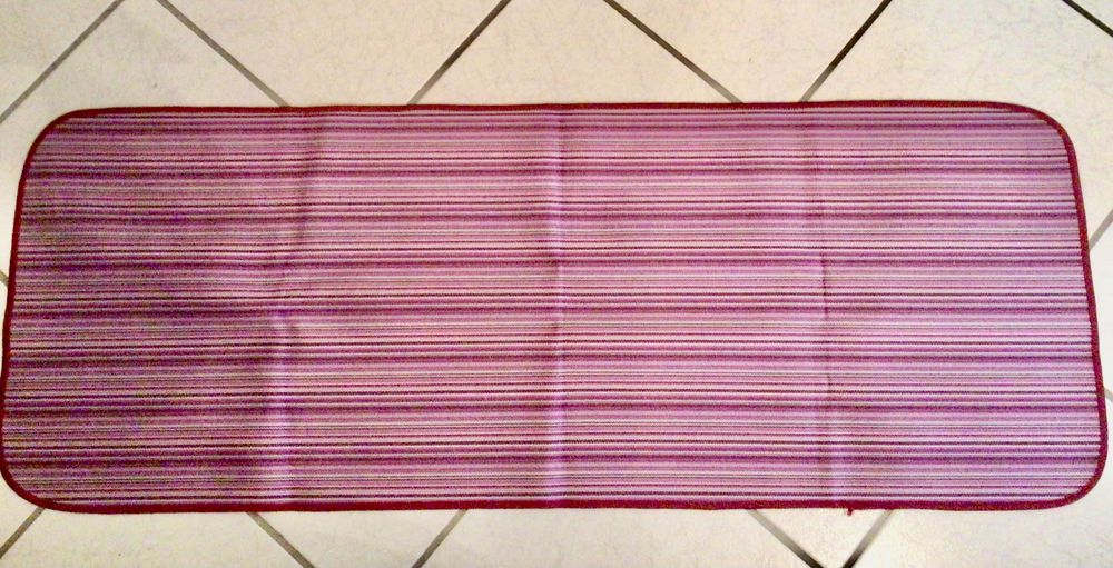 Tapete de cozinha novo anti derrapante em tons de rosa e roxo