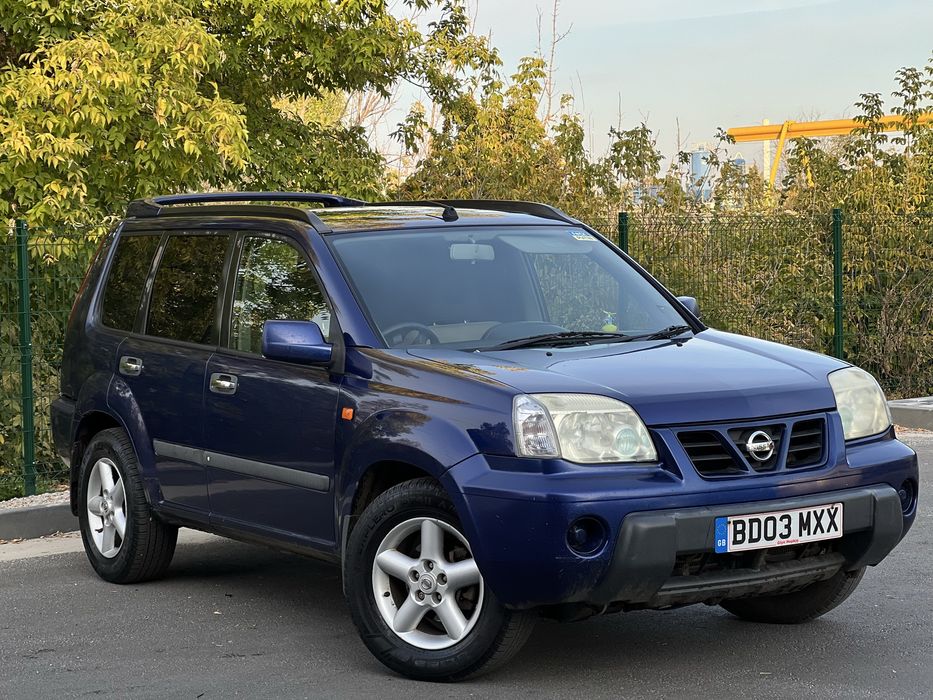 Продам Nissan X-trail 2.2 дизель,полный привод ,в очень хорошем состоянии