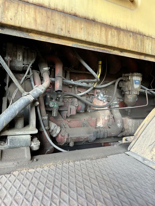 Трактор К-700 з двигуном Renault