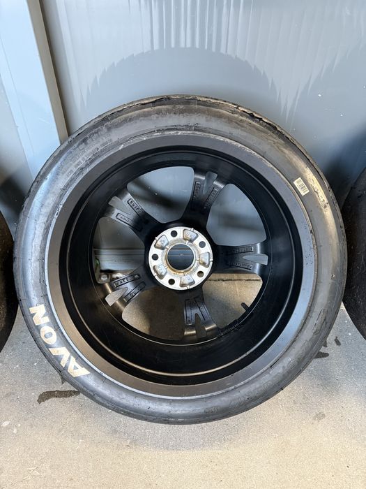 Jantes originais Lotus com slicks