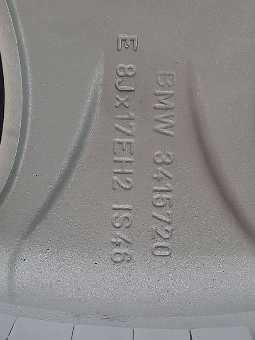 (014) Felgi 17" 5x120 ET 46 8j - BMW