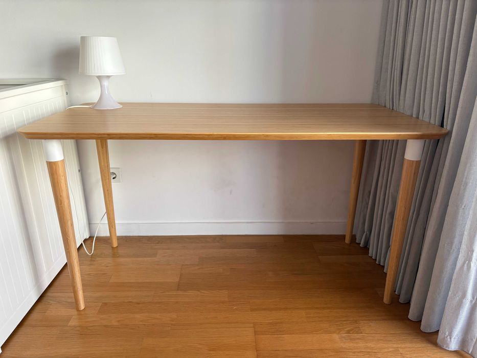Secretária IKEA ANFALLARE / HILVER em bambu – Como nova