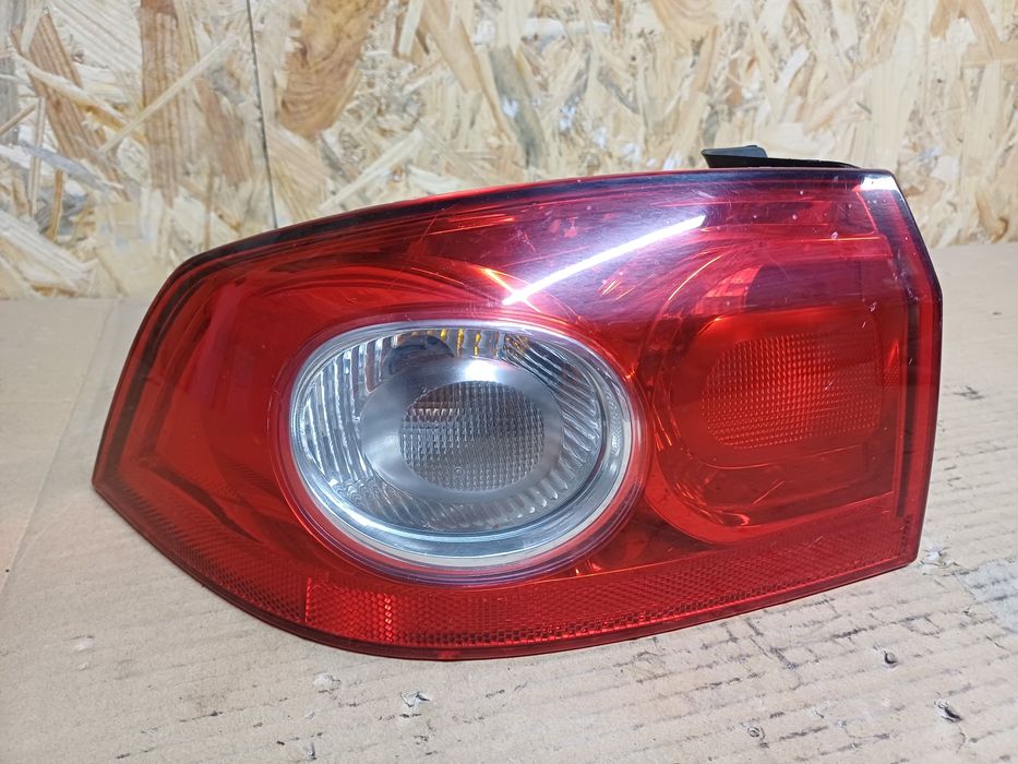 Стоп сигнал фонар ліхтар стопи Renault Laguna 2 Хетчбек  рено лагуна 2 Хетчбек задній стоп Ліва кузовна