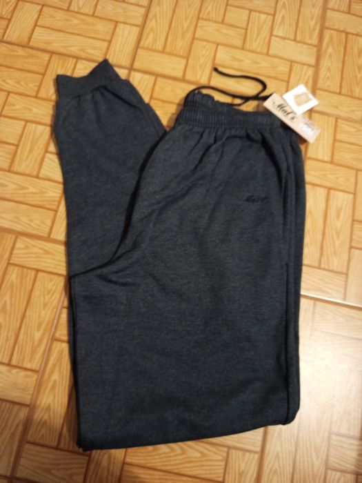 Calça desportiva cardada