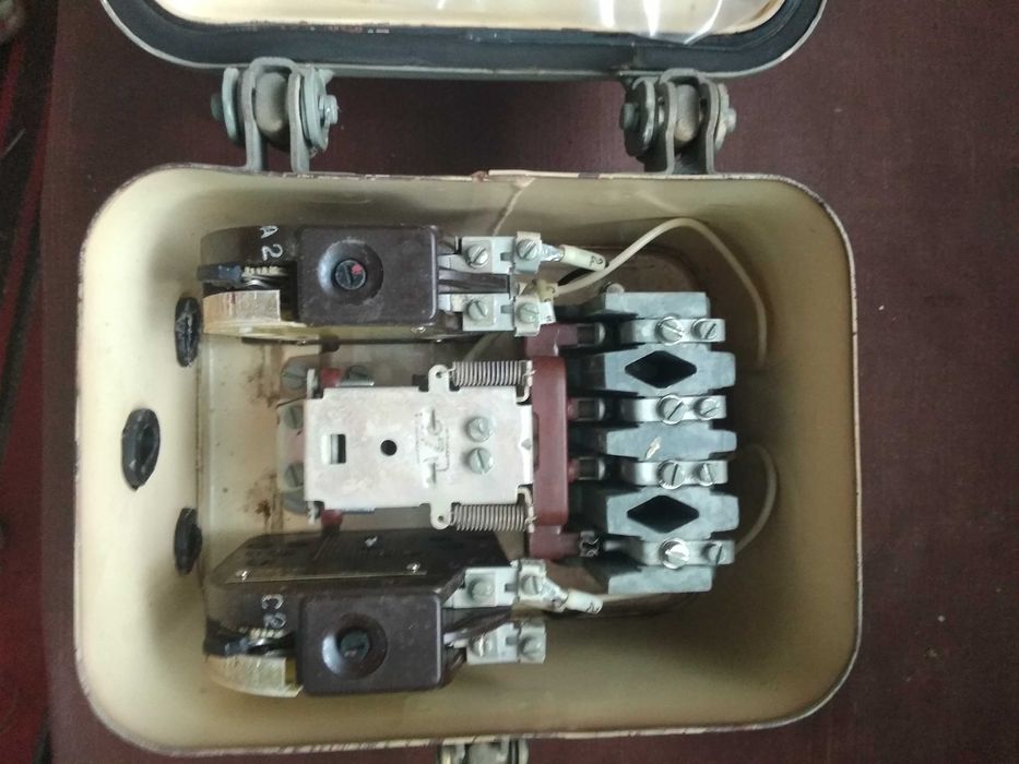 Електро магнітнийпускатель