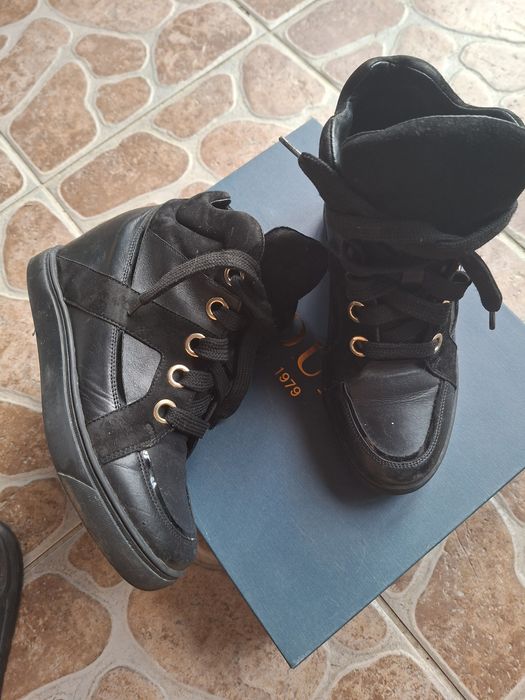 Sneakersy Badura 38r.skóra półbuty