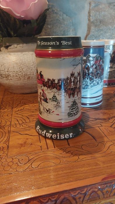 Coleção de canecas de cerveja Budweiser