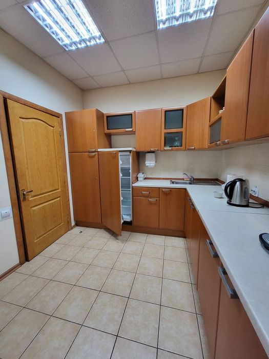 Прода  Помещение ул Харьковская, Ремонт, 27 сот земли