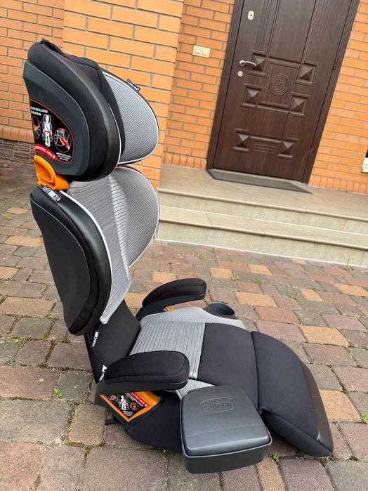 chicco kidfit zip plus